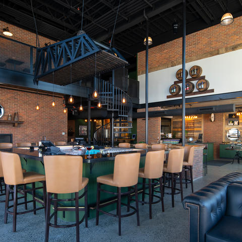 Cantilever Distillery Hotel 